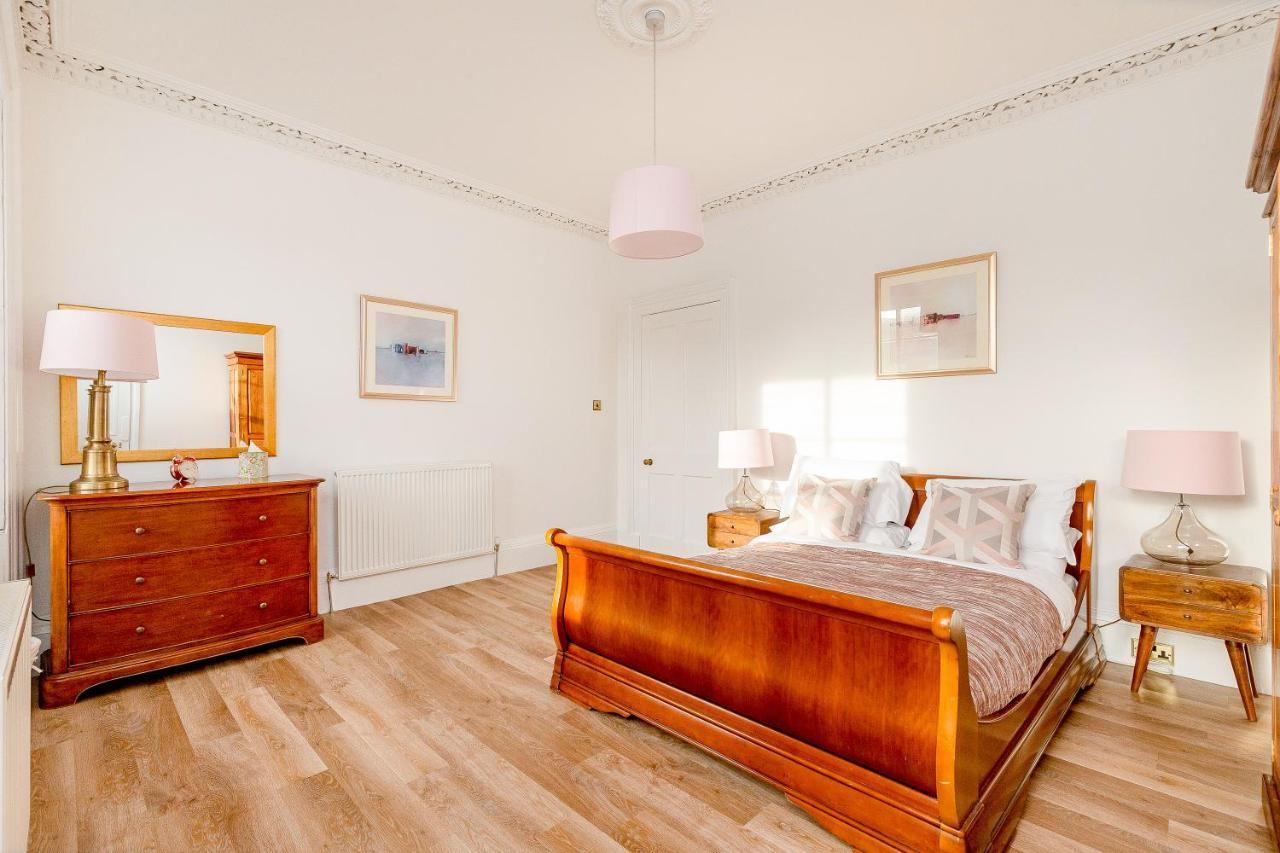 Heart Of Edinburgh City Centre 3 Bed Georgian Apt ภายนอก รูปภาพ